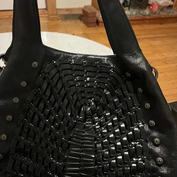 Ferragamo leather bag black luxury soft weaved - Picture 10 of 15